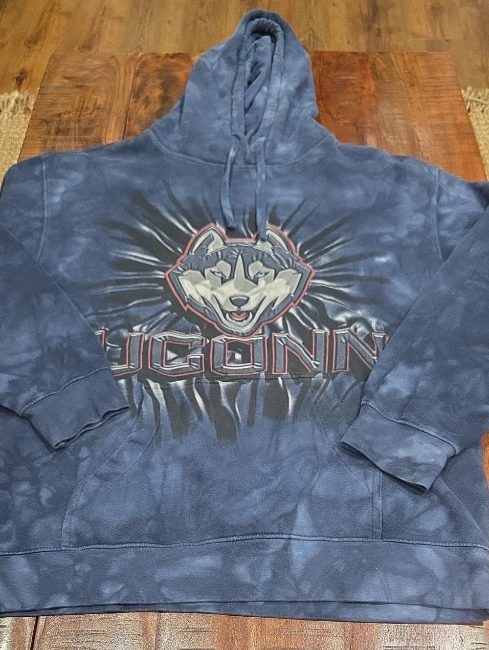 UCONN Hoodie Size Medium